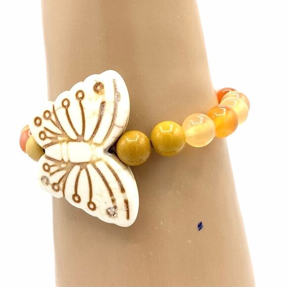 Howelite butterfky bracelet with mookanite and orange agate beads Handmade - Picture 4 of 5